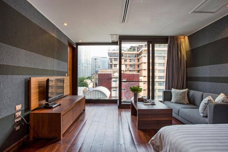 Luxx Langsuan Hotel