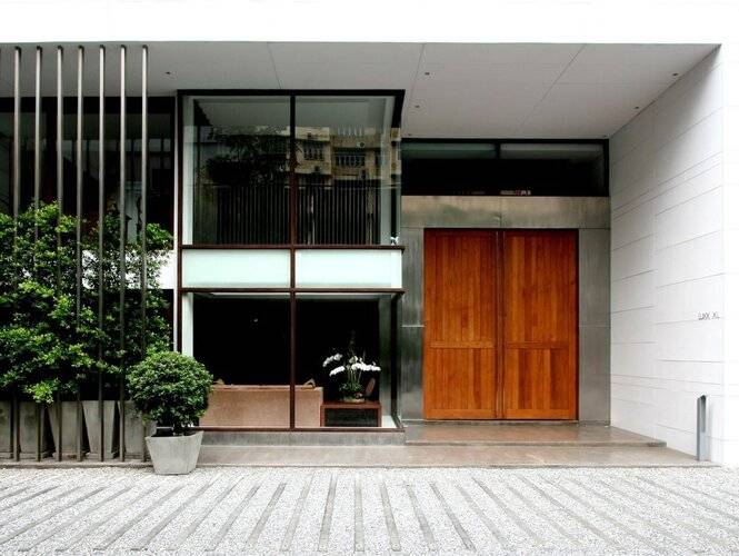 Luxx Langsuan Hotel