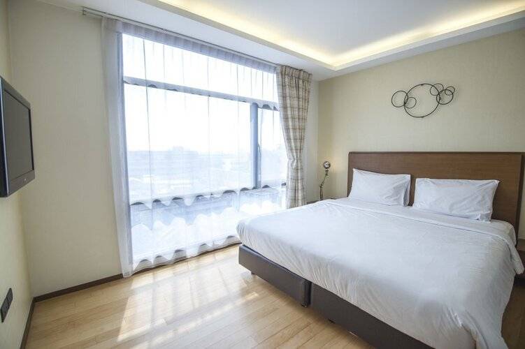 Marvin Suites