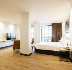 $item['hotel']['name']