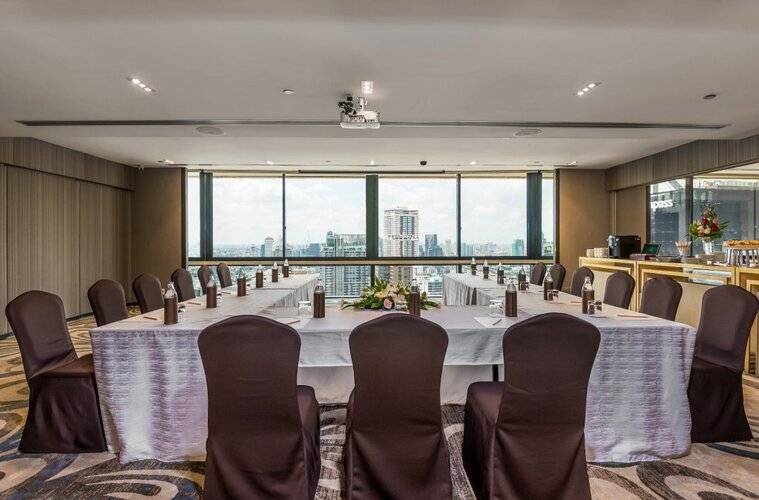Emporium Suites by Chatrium