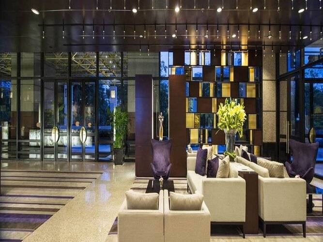 Emporium Suites by Chatrium