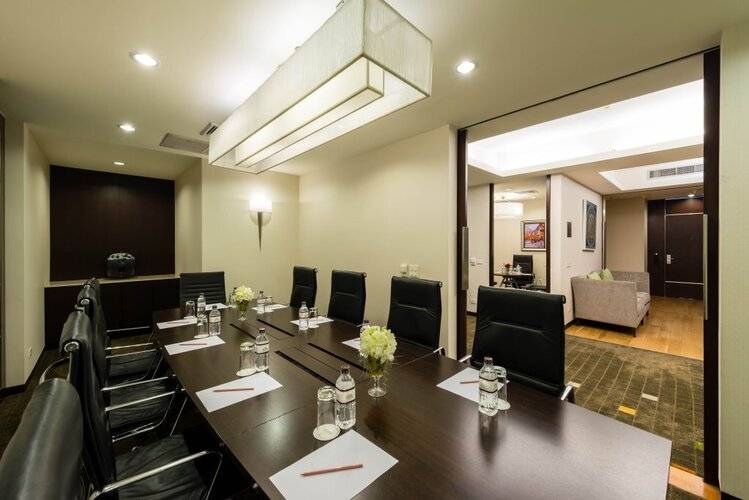 Emporium Suites by Chatrium