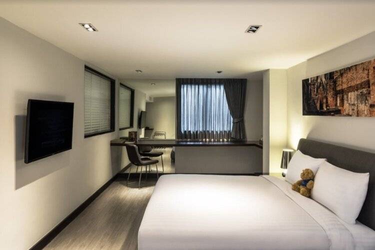 S33 Compact Hotel