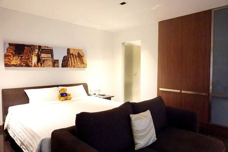 S33 Compact Hotel