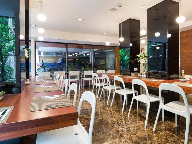 S33 Compact Hotel