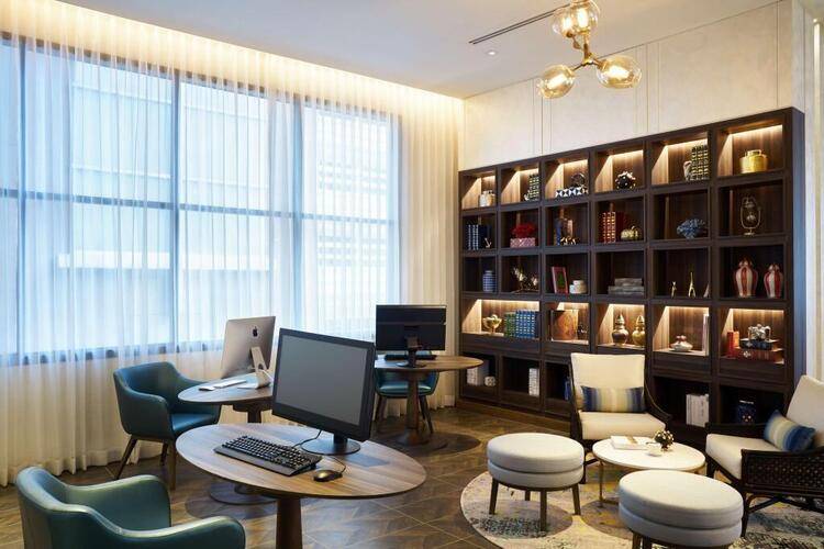 Hyatt Place Bangkok Sukhumvit