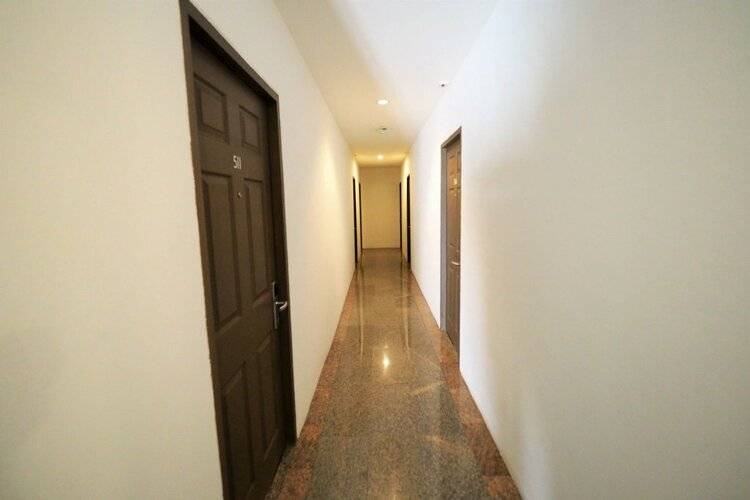 D Varee Xpress Pula Silom