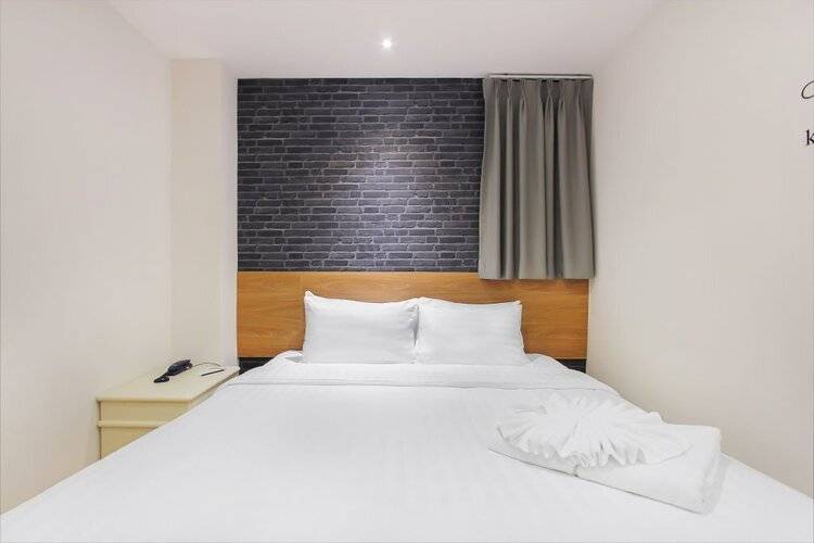 D Varee Xpress Pula Silom