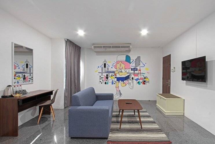D Varee Xpress Pula Silom