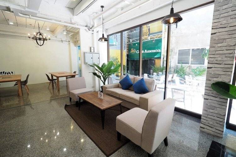 D Varee Xpress Pula Silom