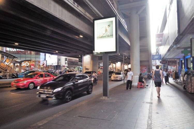 D Varee Xpress Pula Silom