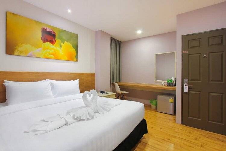 D Varee Xpress Pula Silom