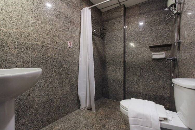 D Varee Xpress Pula Silom