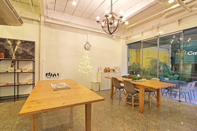 D Varee Xpress Pula Silom