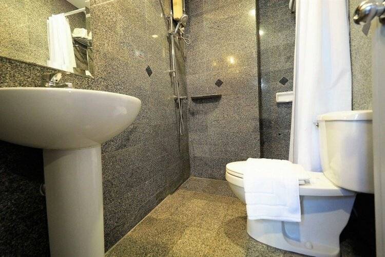 D Varee Xpress Pula Silom
