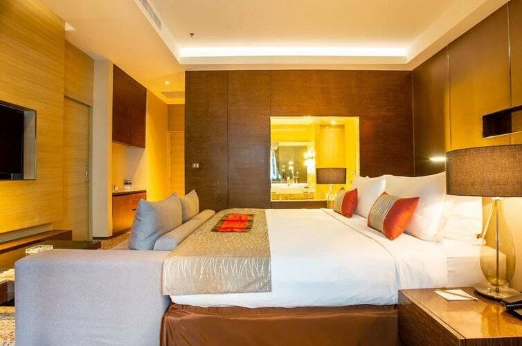 Graceland Bangkok Hotel