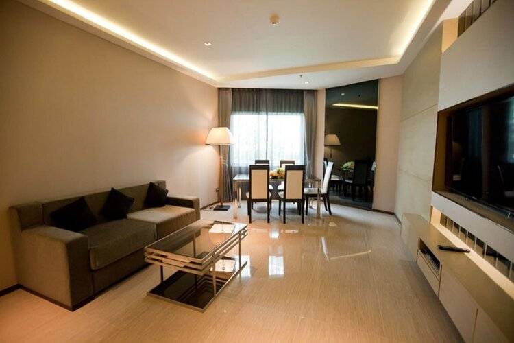 Graceland Bangkok Hotel