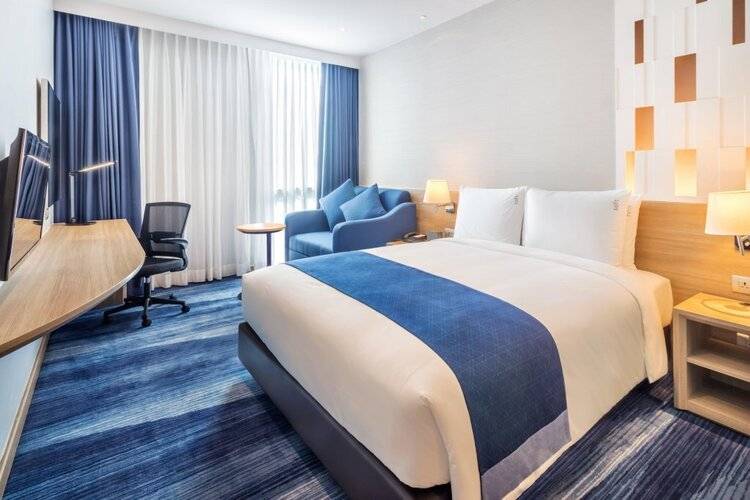 Holiday Inn Express Bangkok Soi Soonvijai