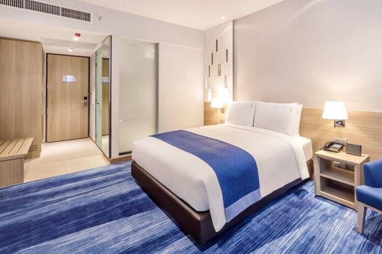 Holiday Inn Express Bangkok Soi Soonvijai
