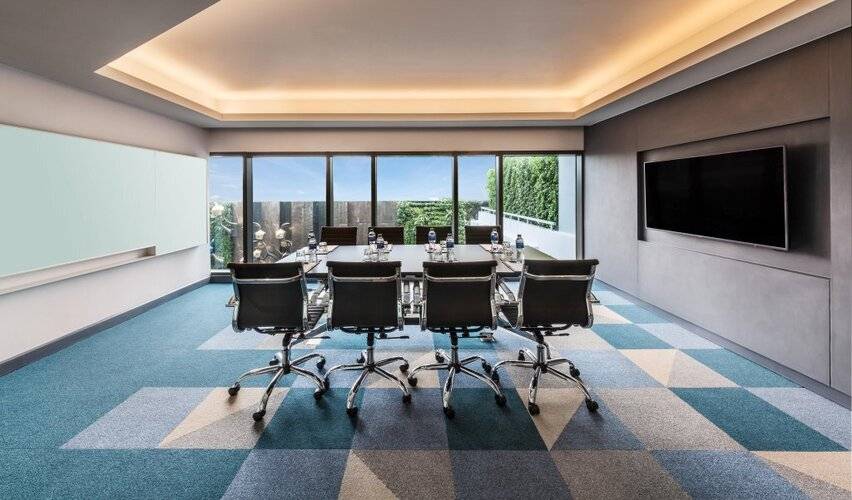 Holiday Inn Express Bangkok Soi Soonvijai