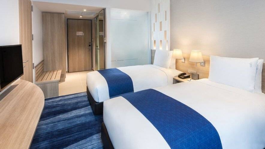 Holiday Inn Express Bangkok Soi Soonvijai