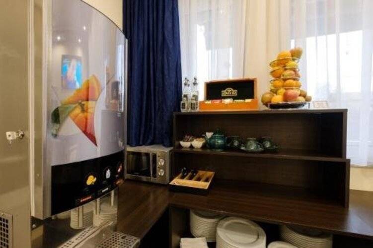 Airport Hotel