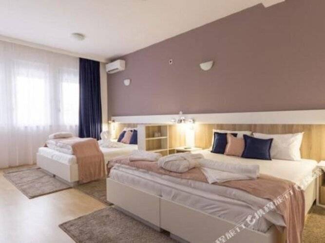 Airport Hotel