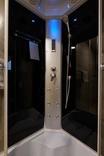 Airport Hotel