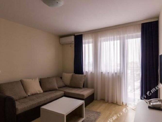 Airport Hotel