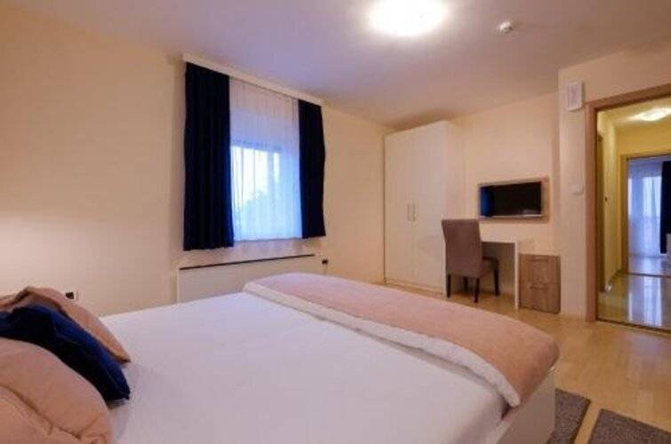 Airport Hotel