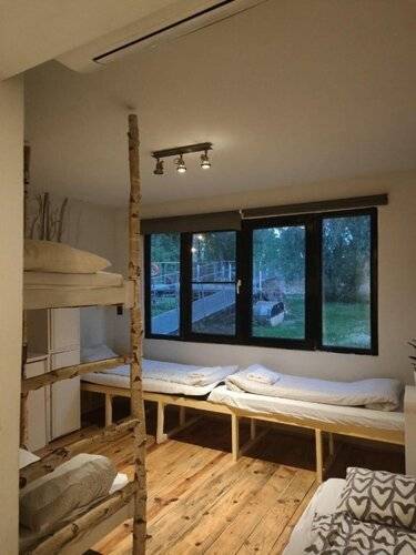 ArkaBarka Floating Hostel and Apartments