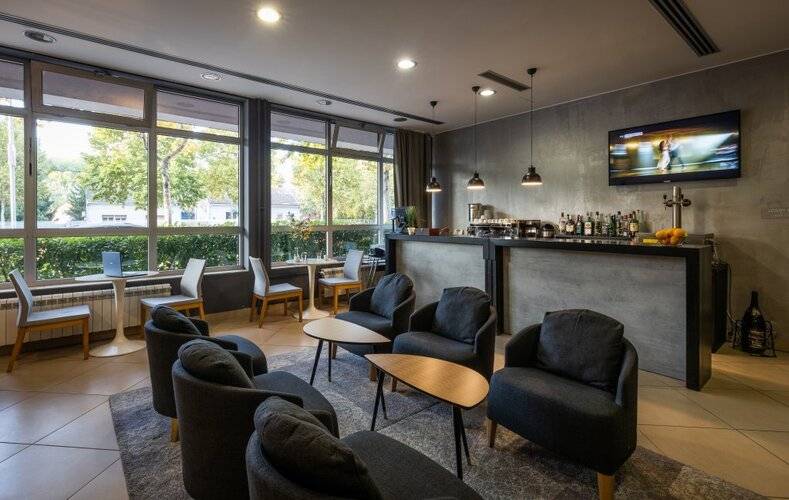 BLEECKER Hotels