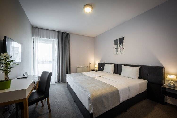 BLEECKER Hotels