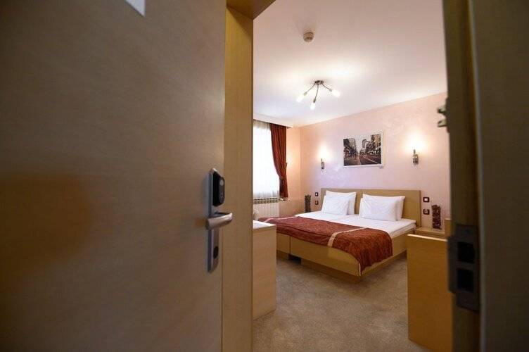 Euro Garni Hotel