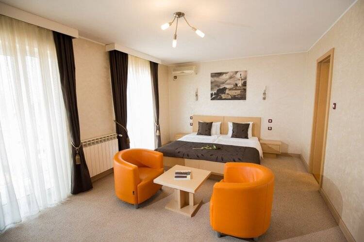Euro Garni Hotel