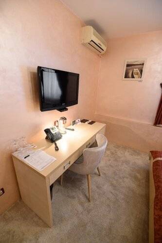 Euro Garni Hotel