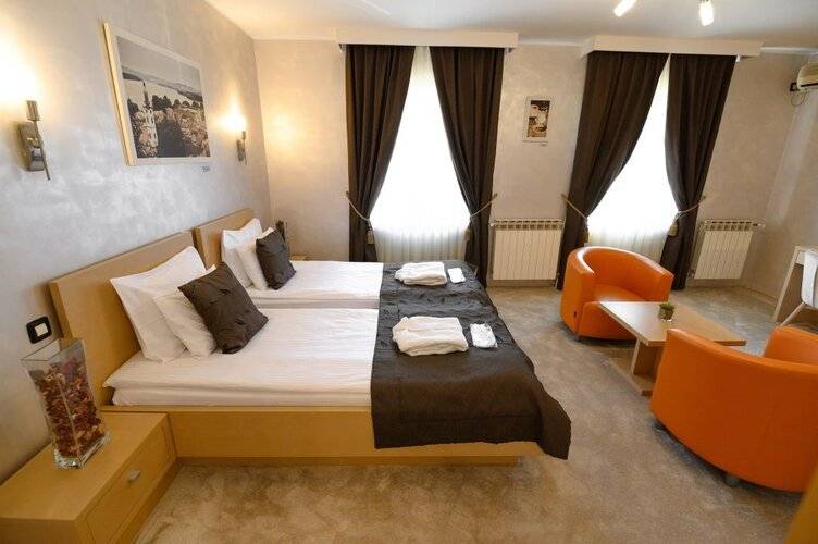 Euro Garni Hotel
