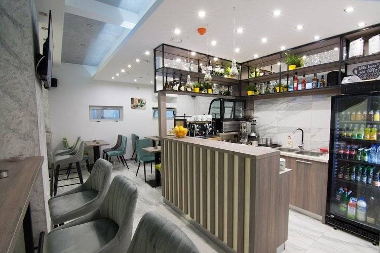 Hotel Omia
