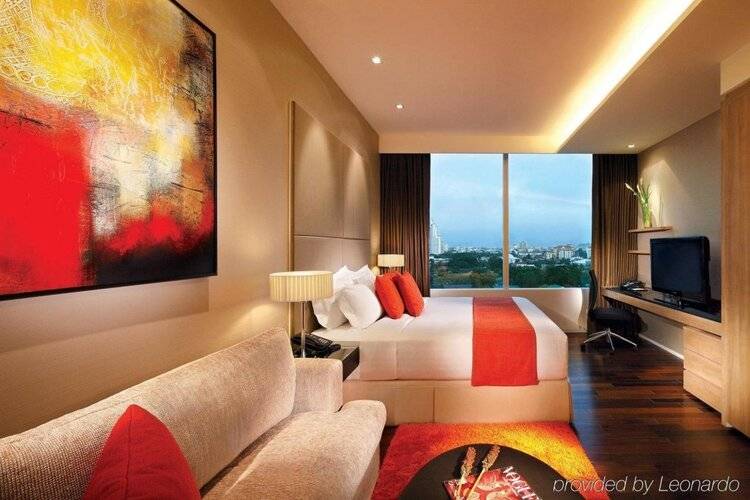 Akyra Thonglor Bangkok