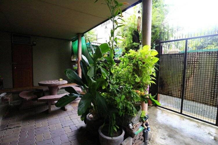 Anurak Guesthouse