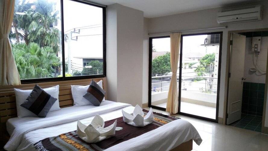 CK2 Hotel