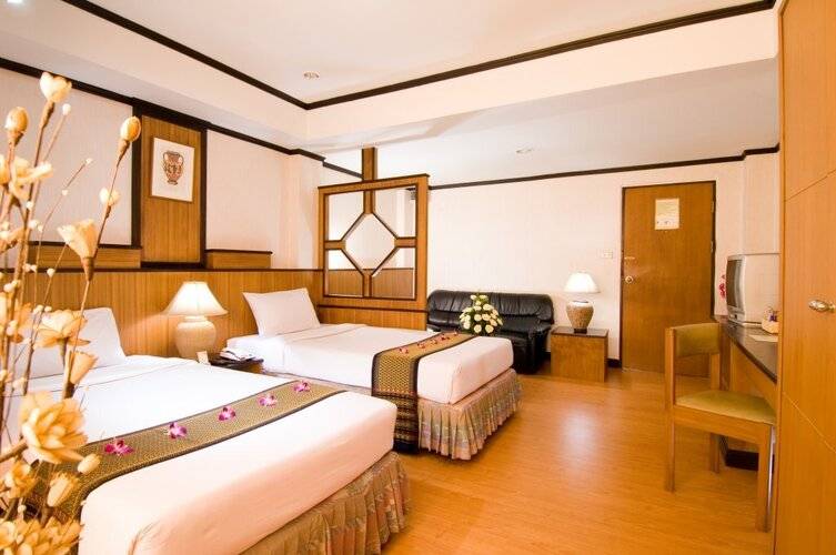 Oyo 75385 Hotel Win Long (Vaccinated Staff)