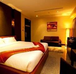 $item['hotel']['name']