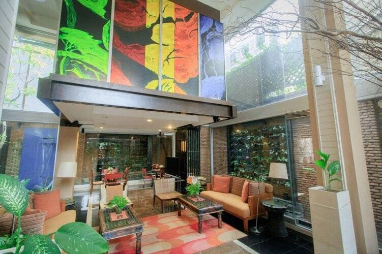 Silom Convent Garden