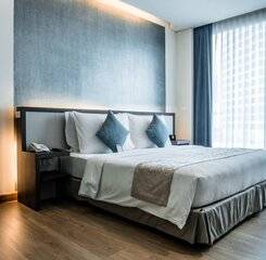 $item['hotel']['name']