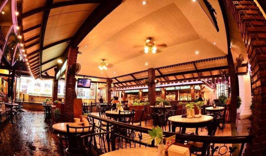 Silom Village Inn