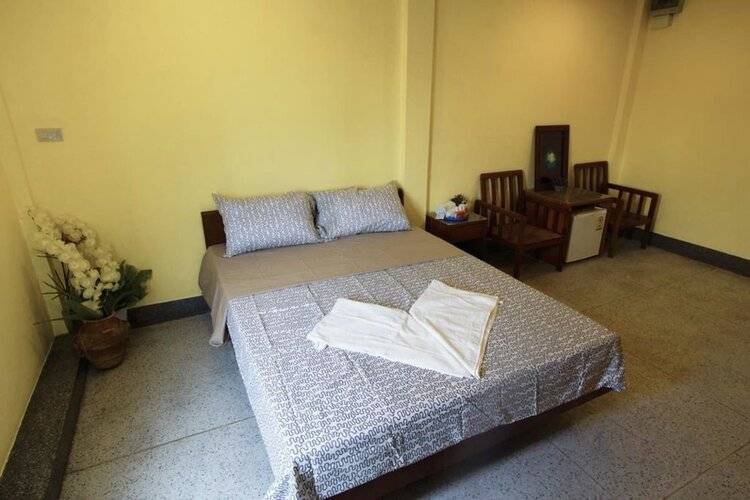 Sri Krungthep Hotel