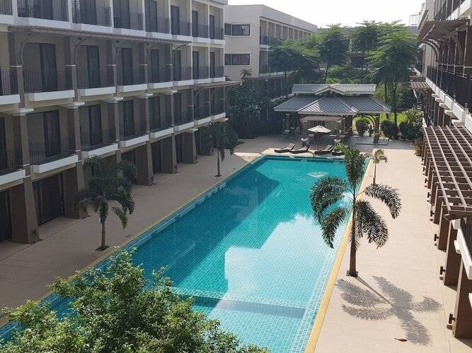 Summer Tree Hotel