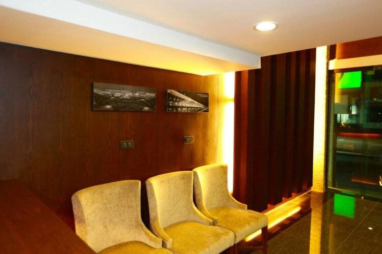The Bangkok Airport Link Suite